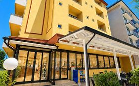 Hotel Mignon Riccione Fronte Mare